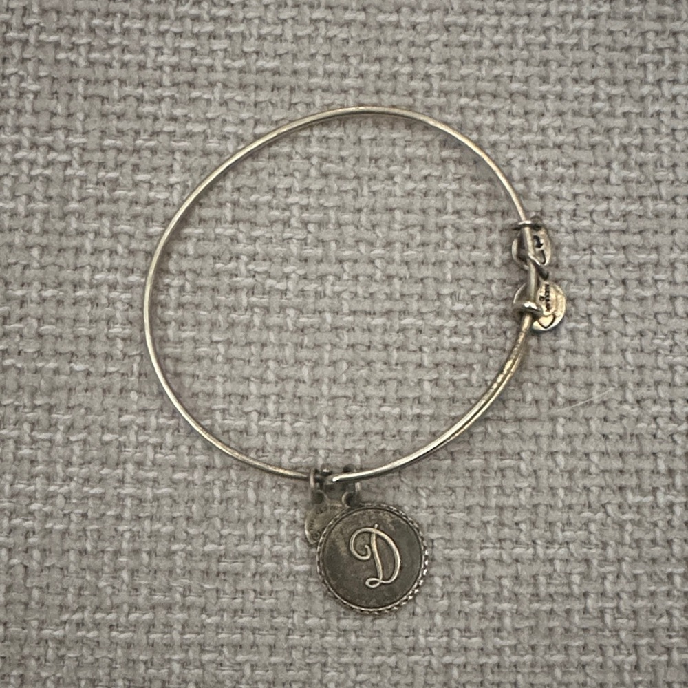 D initial bracelet